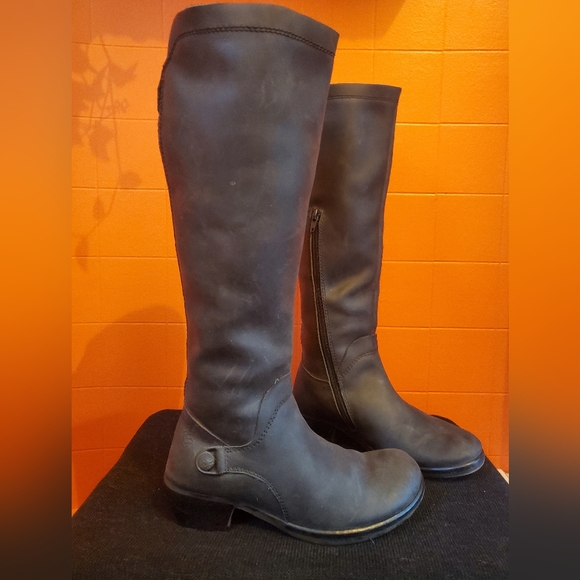 Fly London boots, size 7 - Picture 2 of 7